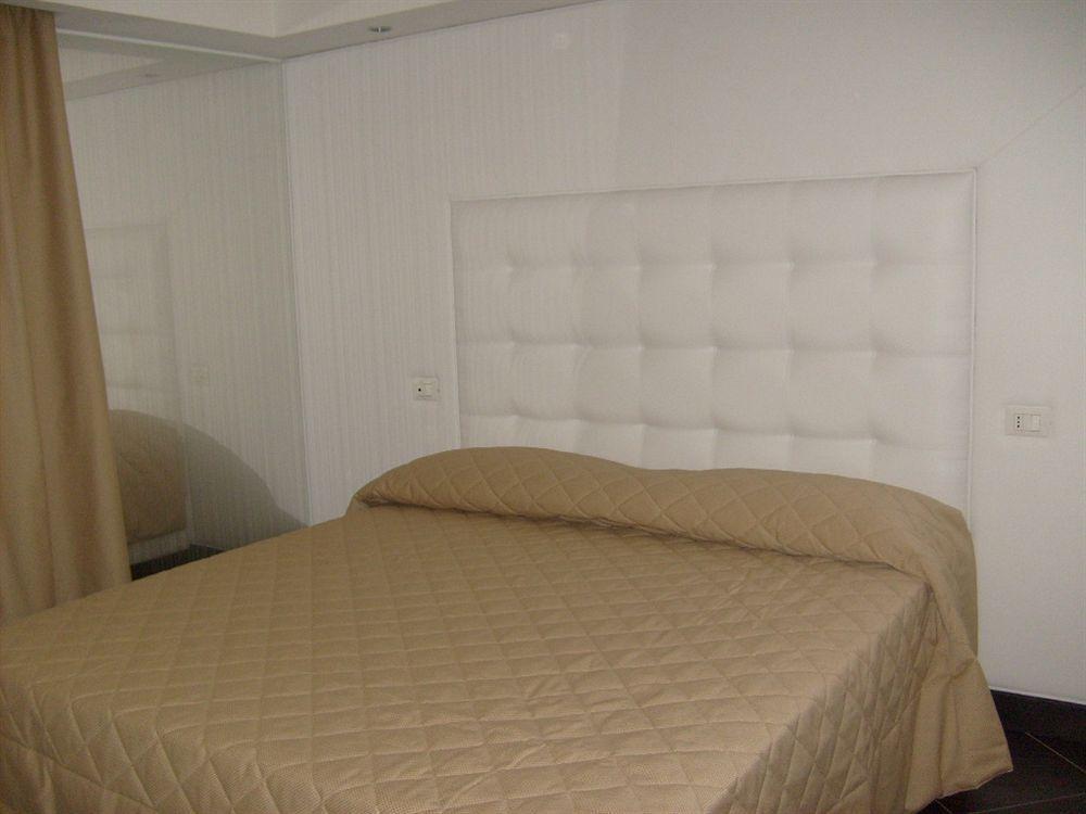 Hotel Briganti Qualiano Εξωτερικό φωτογραφία