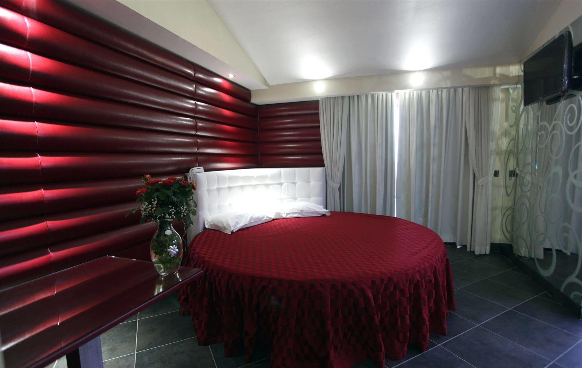 Hotel Briganti Qualiano Εξωτερικό φωτογραφία